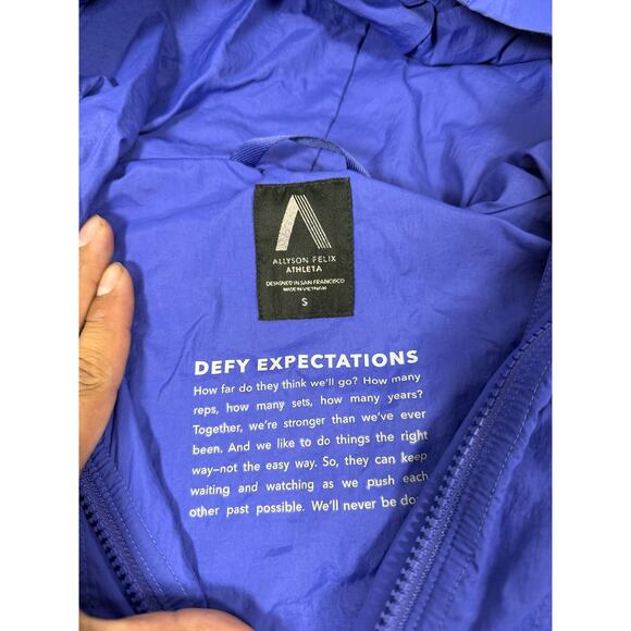 Allyson Felix x Athleta Women’s Blue Windbreaker Jacket Size S Lightweight Hood - Picture 5 of 5